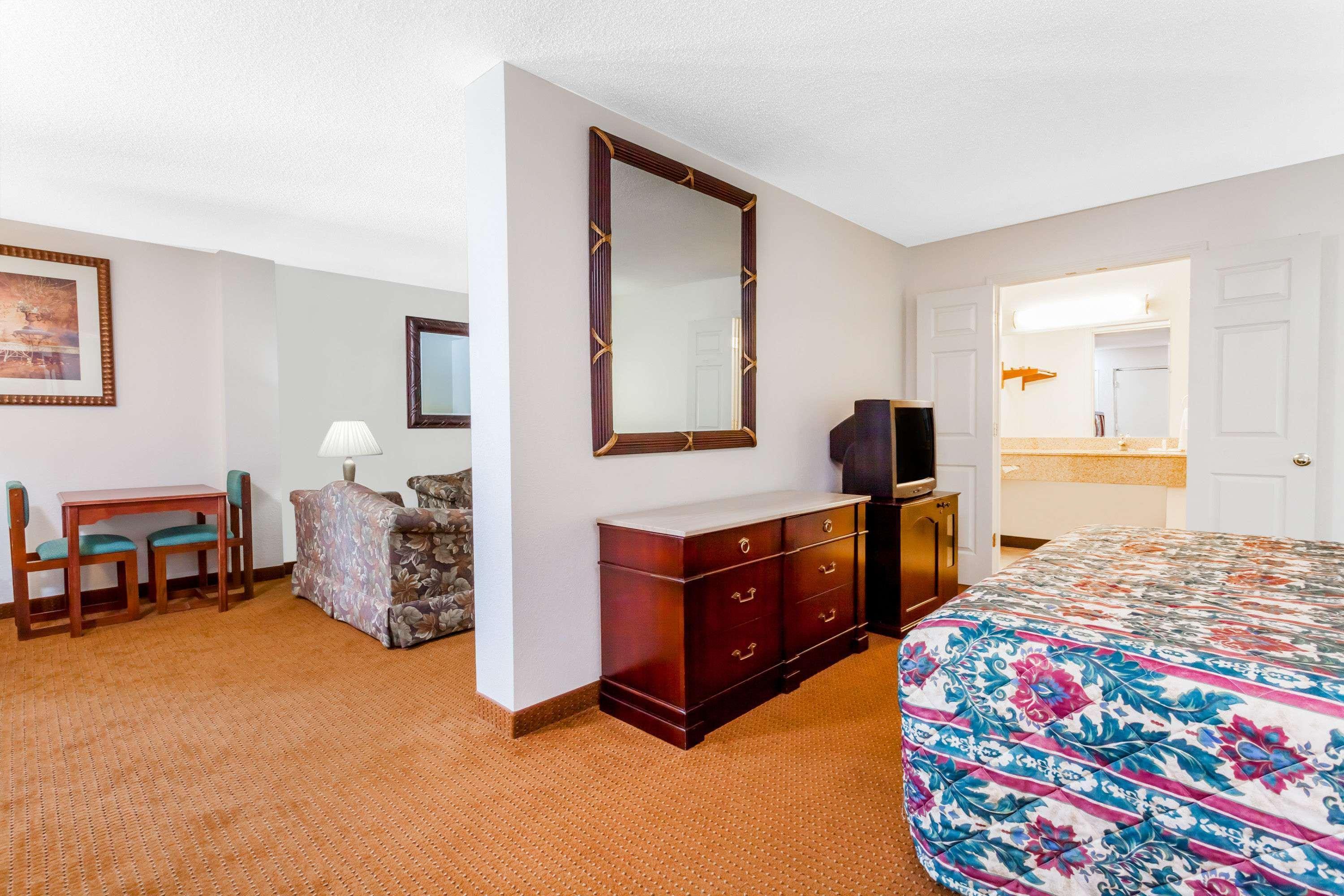 Rodeway Inn Owensboro Εξωτερικό φωτογραφία